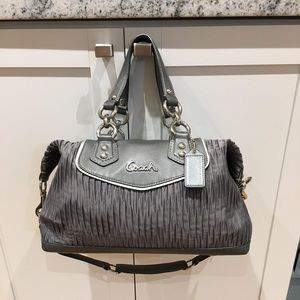 COACH SHOULDER BAG (Gray - pleated)